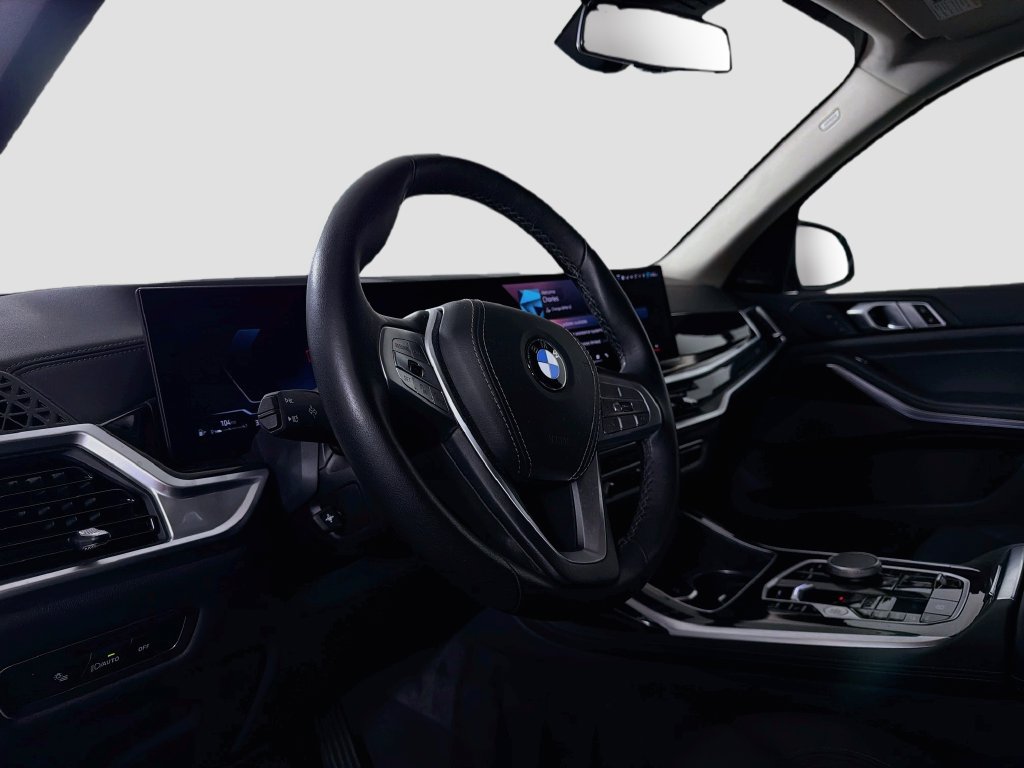 Used 2025 BMW X7 xDrive40i AWD/4WD image 10