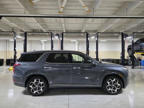 Used 2022 Hyundai Palisade Calligraphy w/ Cargo Package image 8