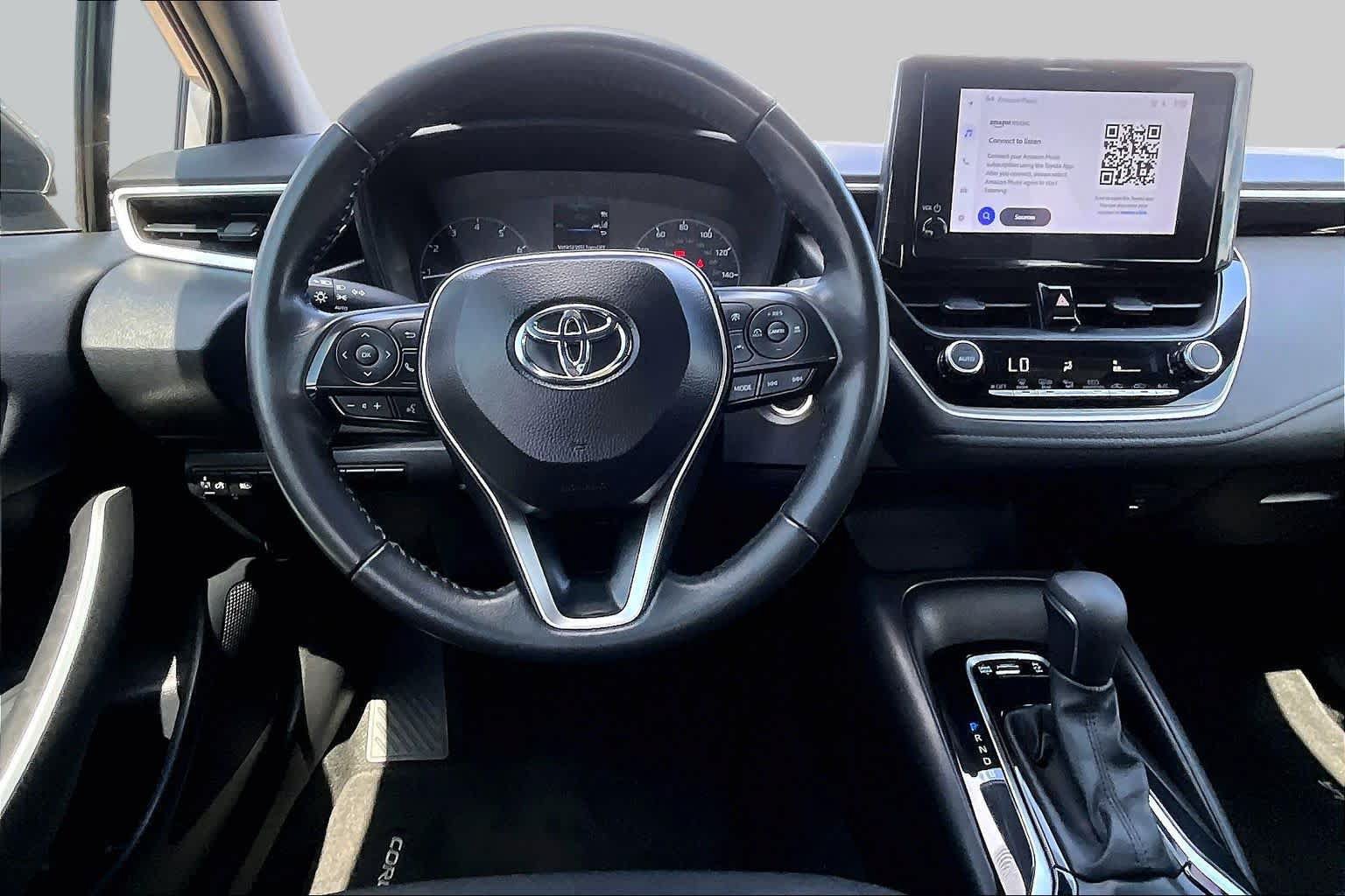 Used 2025 Toyota Corolla SE FWD image 6