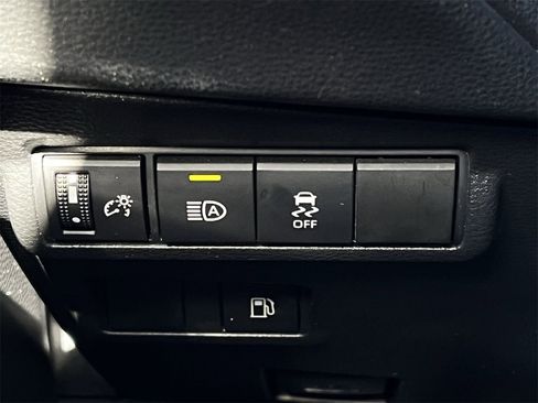 Used 2023 Toyota Corolla Cross AWD Hybrid image 20