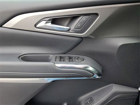 New 2026 Chevrolet Traverse LT w/ Sun and Wheel Package image 10