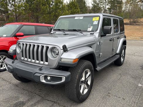 Used 2018 Jeep Wrangler Unlimited Sahara image 9