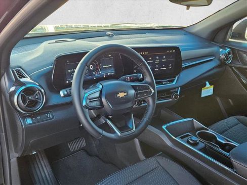 New 2026 Chevrolet Equinox LT image 3