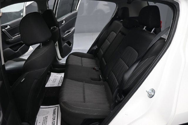 Used 2020 Kia Sportage LX AWD/4WD image 11