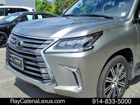 Certified 2020 Lexus LX 570 4WD w/ Luxury Package image 7