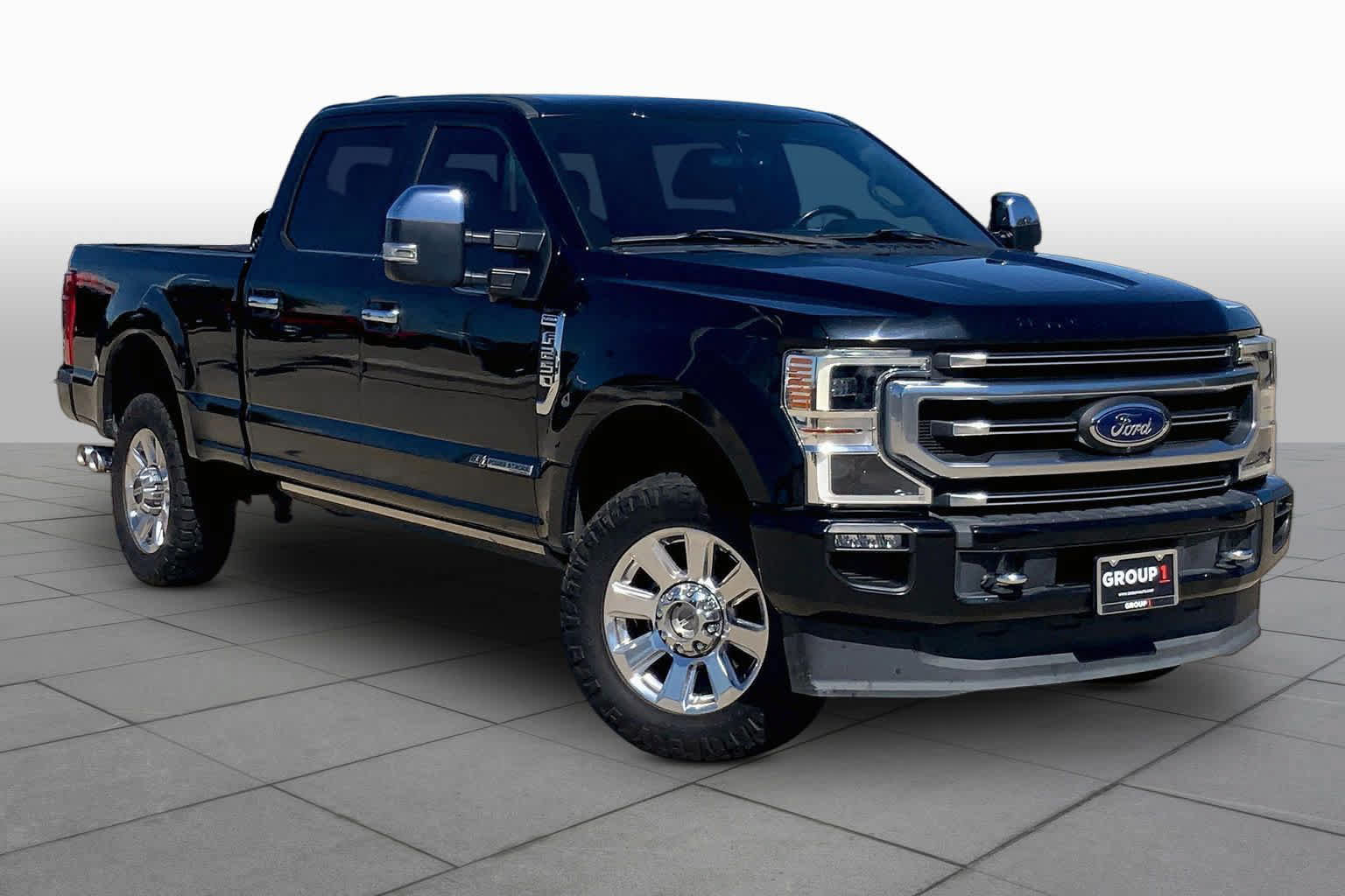Used 2020 Ford F250 Platinum w/ FX4 Off-Road Package AWD/4WD image 3