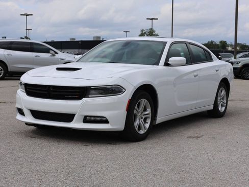 Used 2022 Dodge Charger SXT w/ Driver Convenience Group RWD image 6