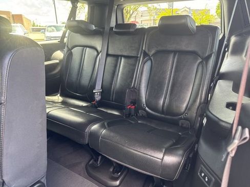 Used 2024 Jeep Wagoneer L Series II w/ Flexible Seating Group AWD/4WD image 17