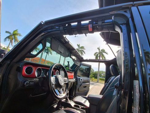 Used 2020 Jeep Gladiator Rubicon AWD/4WD image 40