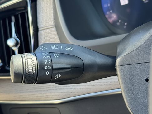 New 2026 Volvo XC90 B6 Plus w/ Protection Package image 29