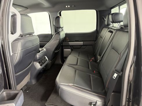 Used 2022 Ford F150 Lariat AWD/4WD image 7