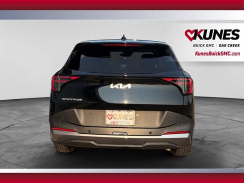 Used 2026 Kia Sportage LX FWD image 8