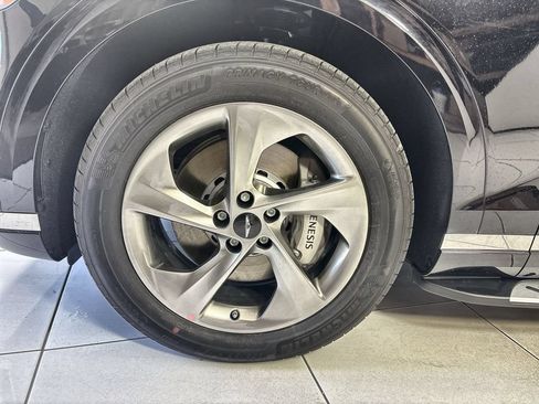New 2026 Genesis GV70 2.5T AWD/4WD image 18