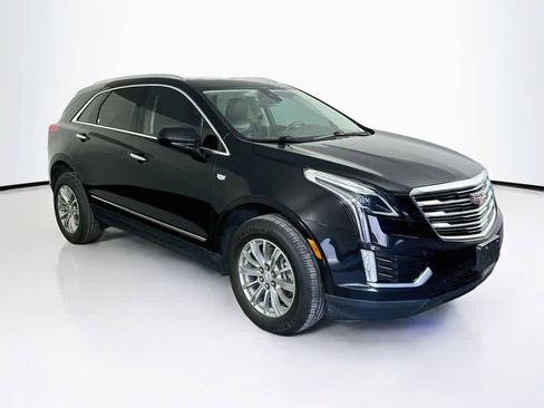 Used 2017 Cadillac XT5 Luxury w/ Driver Awareness Package AWD/4WD image 24