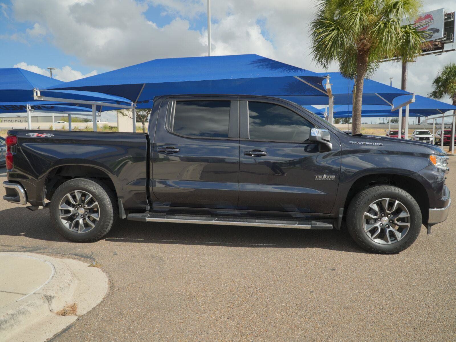 Used 2023 Chevrolet Silverado 1500 LT AWD/4WD image 4