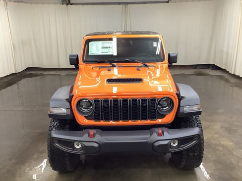 New 2026 Jeep Wrangler Unlimited Rubicon w/ Xtreme 35 Tire Package AWD/4WD image 2