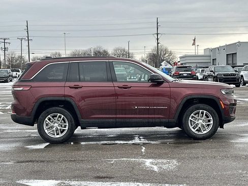 New 2026 Jeep Grand Cherokee Laredo X AWD/4WD image 2