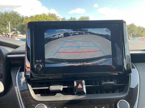 Used 2025 Toyota Corolla LE FWD image 30