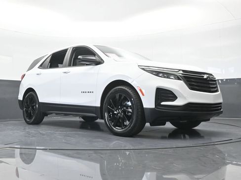 Used 2023 Chevrolet Equinox LS w/ Sport Edition FWD image 60