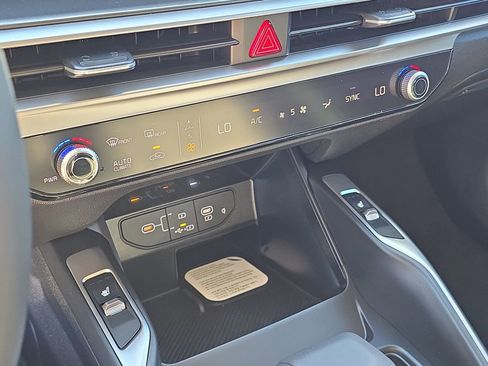 New 2026 Kia Sorento S AWD/4WD image 24