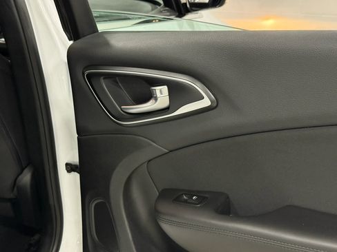 Used 2017 Chrysler 200 LX FWD image 47