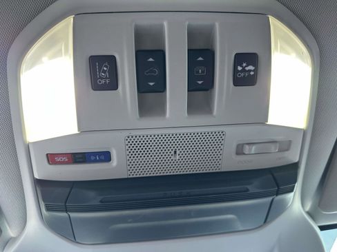 Used 2022 Subaru Ascent Touring w/ Popular Package #2A image 35