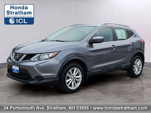Used 2019 Nissan Rogue Sport SV AWD/4WD image 1