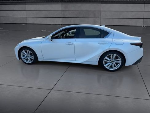 Used 2023 Lexus IS 300 w/ Comfort Package RWD image 5