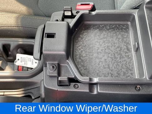 Used 2024 Jeep Wrangler Unlimited Sahara image 17