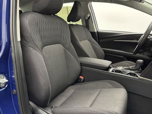 Used 2025 Toyota Camry LE image 34