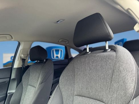 Used 2025 Honda Accord LX image 15