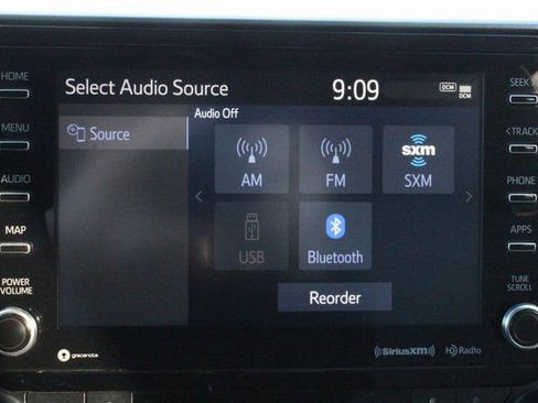 Used 2021 Toyota Highlander LE image 36