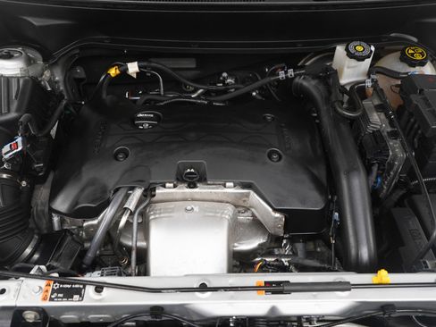 Used 2020 GMC Terrain Denali w/ GMC Pro Grade Package image 31