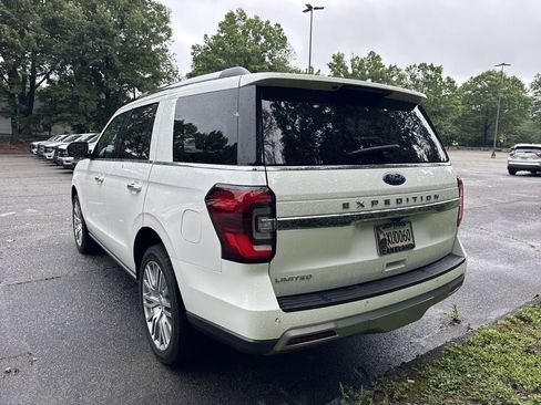 Used 2024 Ford Expedition Limited RWD image 5