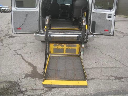 Used 2013 Ford E-350 and Econoline 350 Extended Super Duty w/ PWR Group image 5