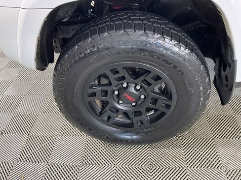 Used 2017 Toyota 4Runner TRD Pro image 5