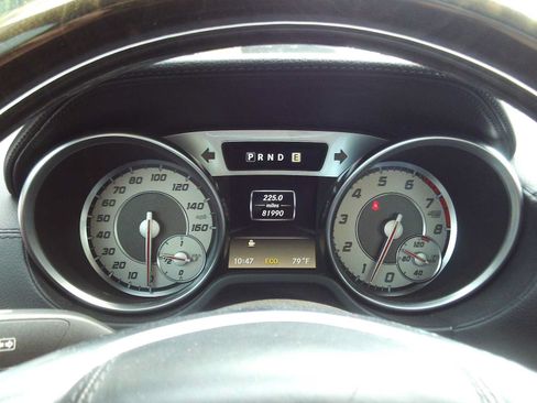 Used 2013 Mercedes-Benz SL 550 image 10