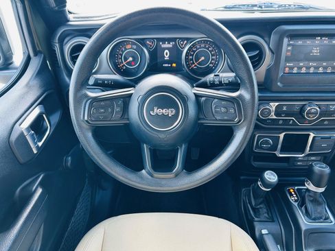 Used 2022 Jeep Wrangler Unlimited Sport AWD/4WD image 8