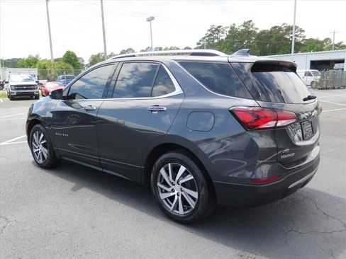 Used 2022 Chevrolet Equinox Premier w/ LPO, Floor Liner Package FWD image 5