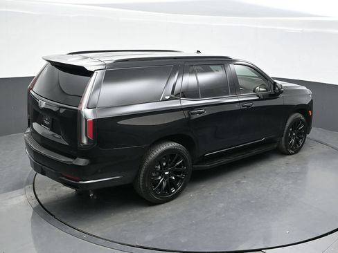 Certified 2022 Cadillac Escalade Sport w/ Touring Package AWD/4WD image 38