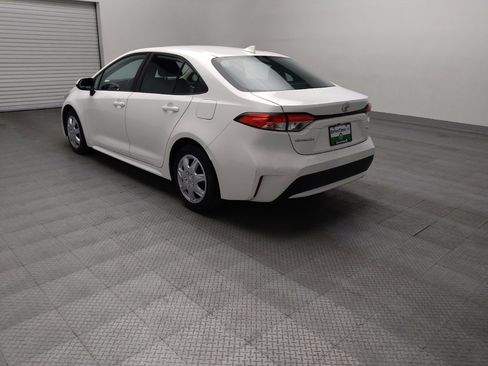Used 2021 Toyota Corolla LE FWD image 5