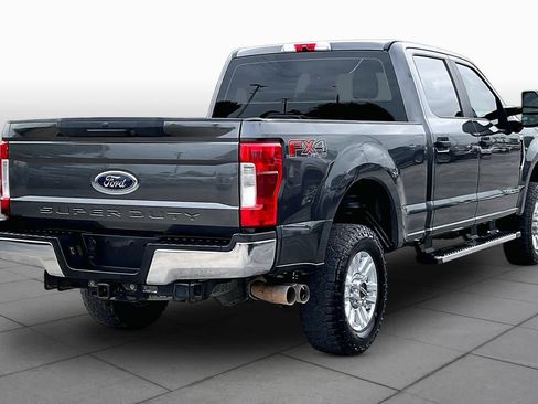 Used 2019 Ford F250 XL w/ STX Appearance Package AWD/4WD image 13