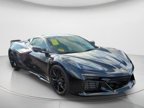 Used 2024 Chevrolet Corvette Z06 w/ Stealth Interior Trim Package RWD image 2