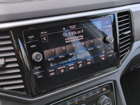 Used 2023 Volkswagen Atlas SE image 25