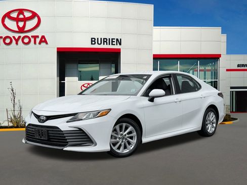 Certified 2024 Toyota Camry LE image 1