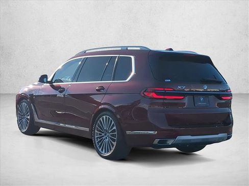 Used 2025 BMW X7 xDrive40i image 8