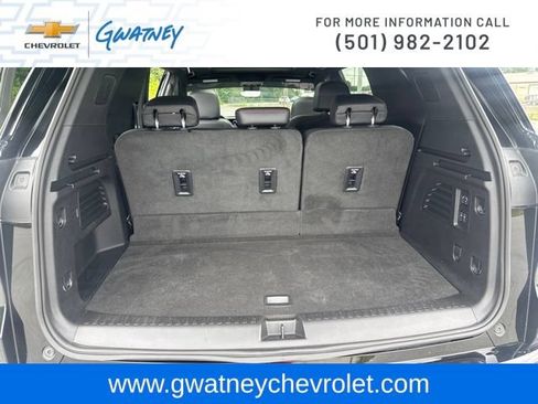 Used 2024 Chevrolet Traverse RS w/ LPO, Floor Liner Package AWD/4WD image 28