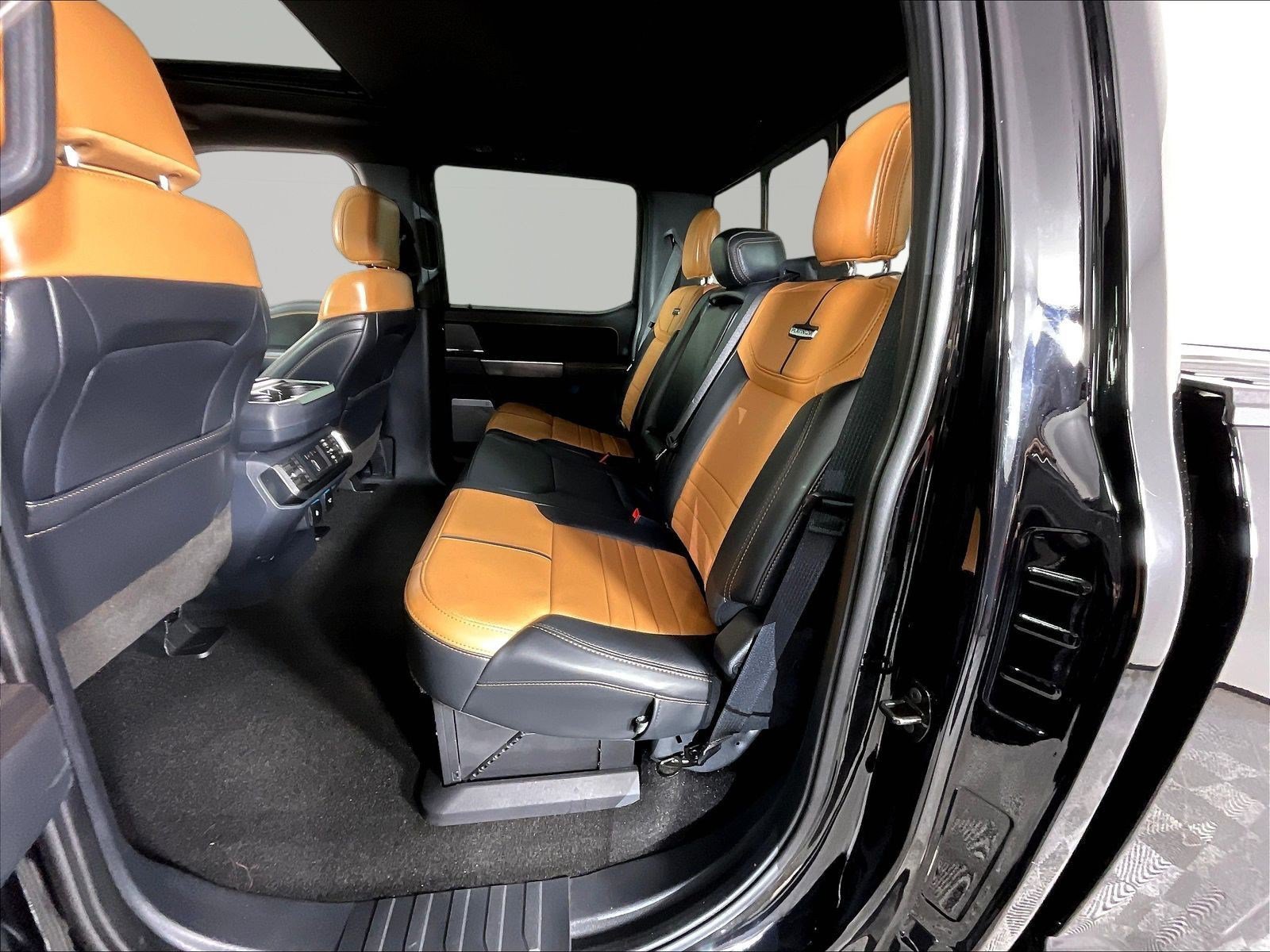 Used 2022 Ford F150 Platinum AWD/4WD image 23