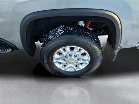 Used 2024 Chevrolet Silverado 2500 LTZ w/ LTZ Convenience Package image 21