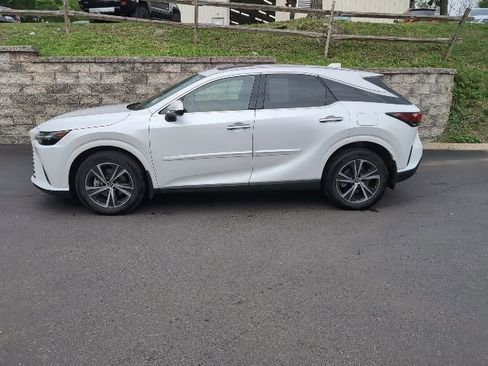 Used 2023 Lexus RX 350 Premium w/ Cold Area Package AWD/4WD image 6